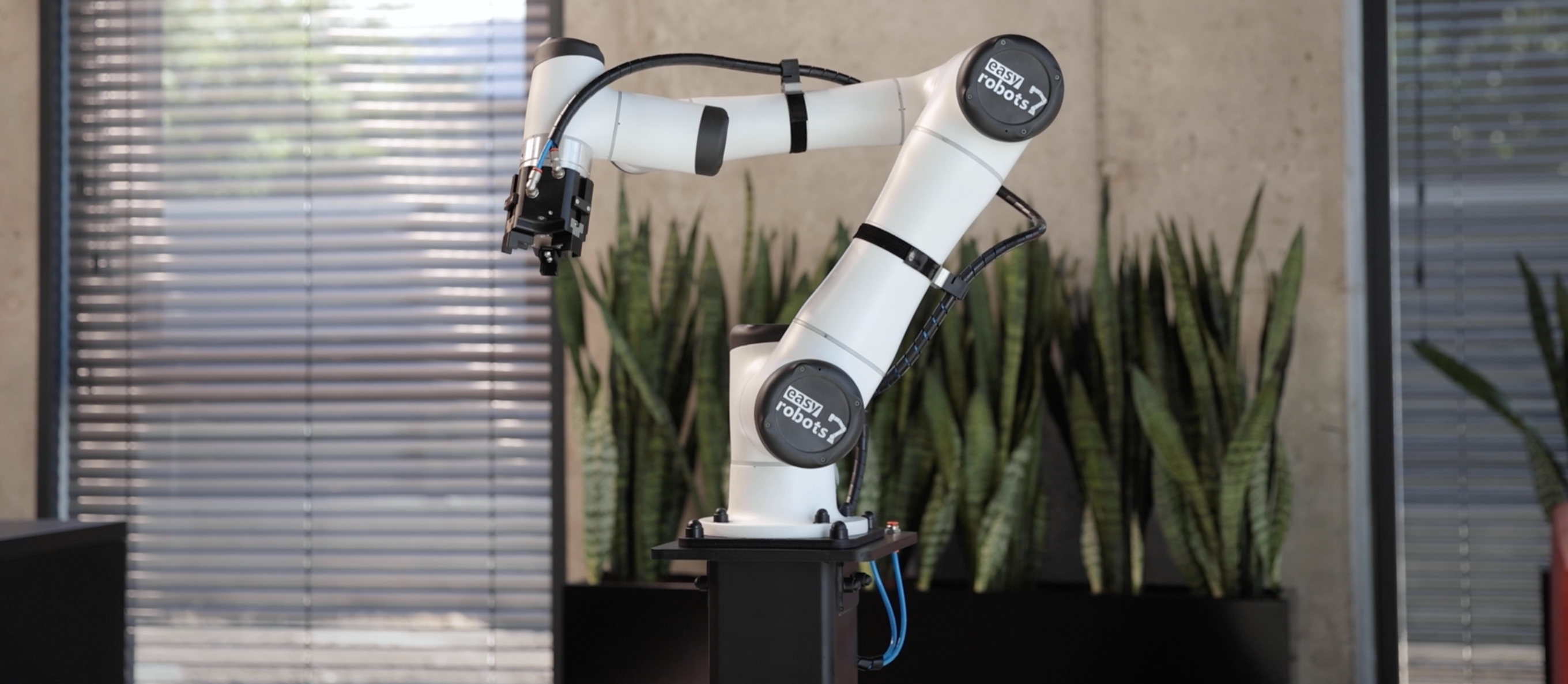 BLOG roboty przemysłowe a inne roboty podobieństwa i różnice